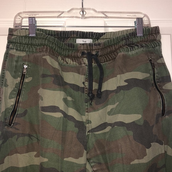 TNA Aritzia Camo Pants - Picture 2 of 4